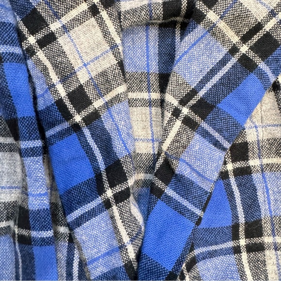 St. Moritz wool blend robe - Picture 5 of 10